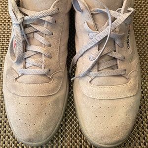 Yeezy  Calabasas grey suede adidas